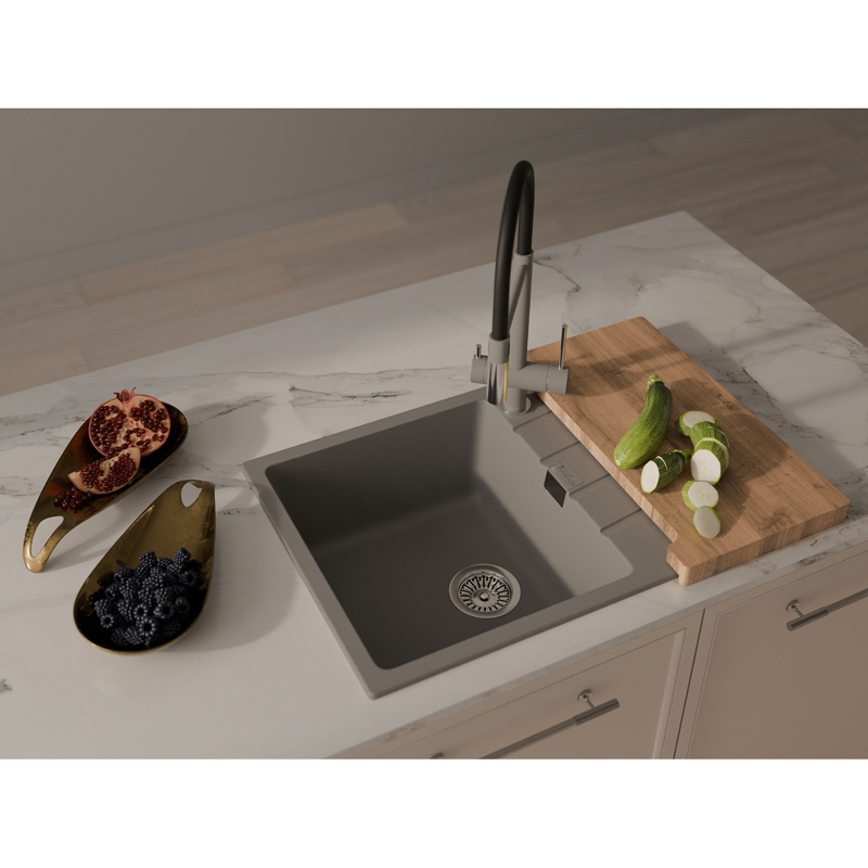 Rivelato RM-78 grigio metallizzato